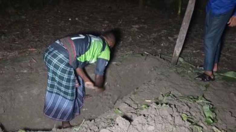 সাঈদীর মামলার বাদীর মরদেহ নিয়ে দিনভর উত্তেজনা, রাতে দাফন সম্পন্না